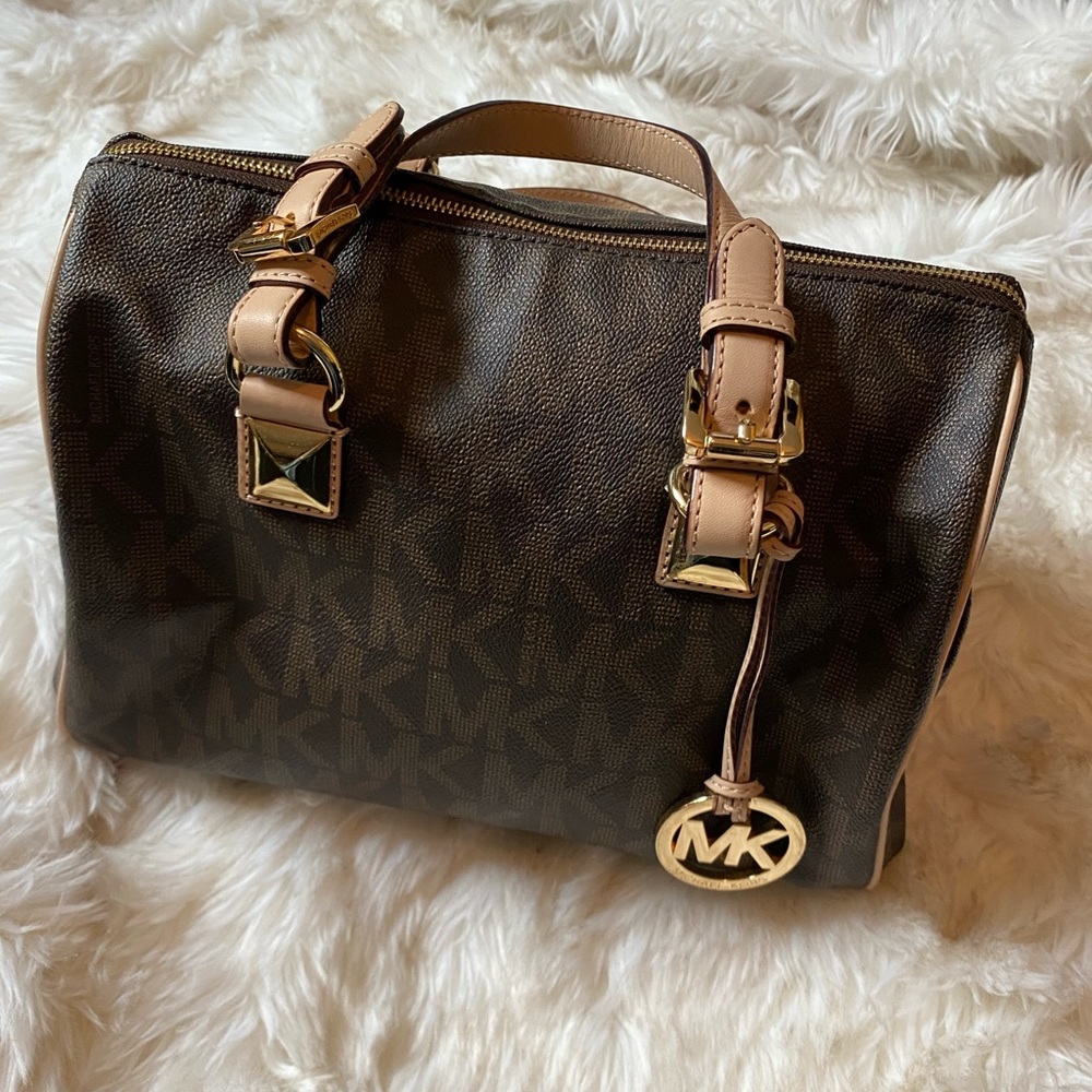 Michael Kors Crossbody/handbag